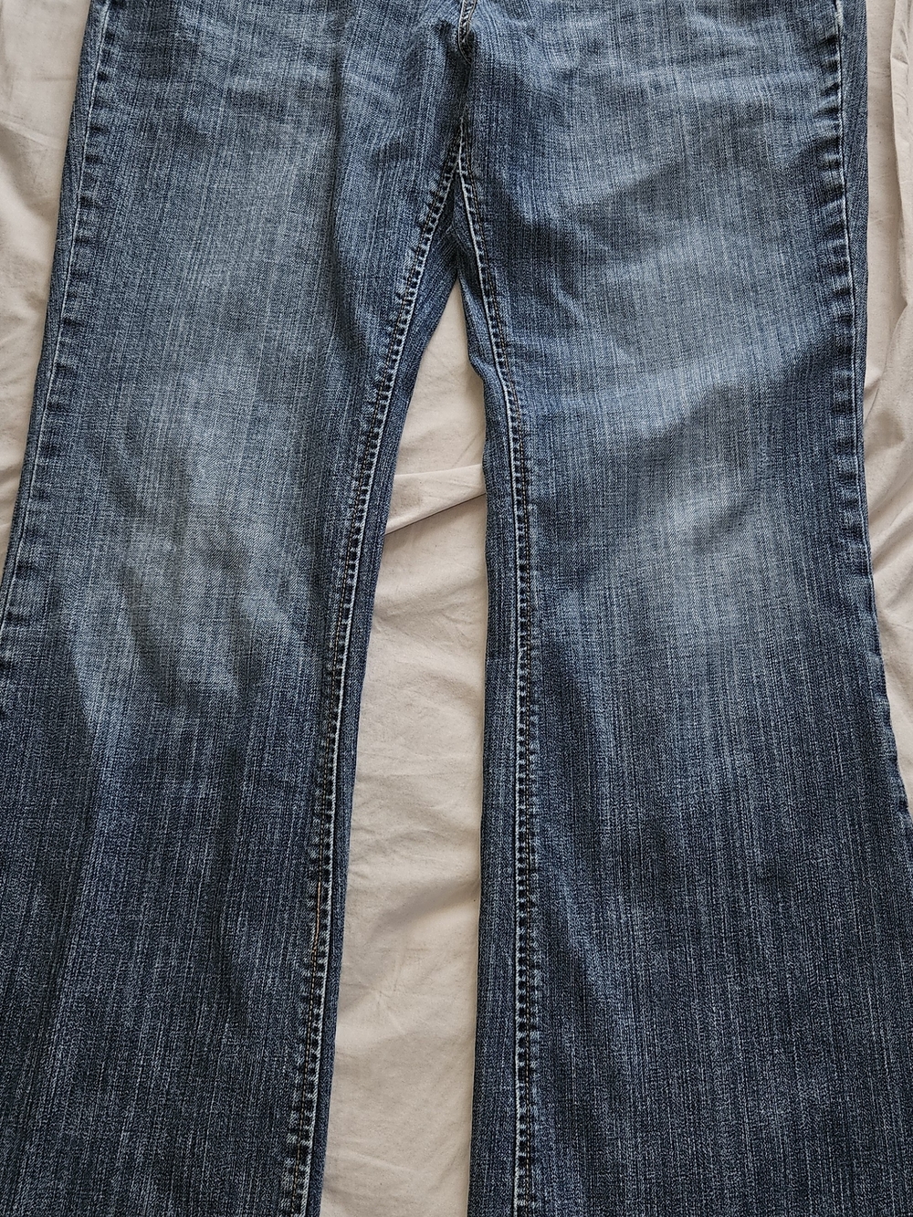 Banana Republic Women's Bootcut Jeans in Medium Blue Wash